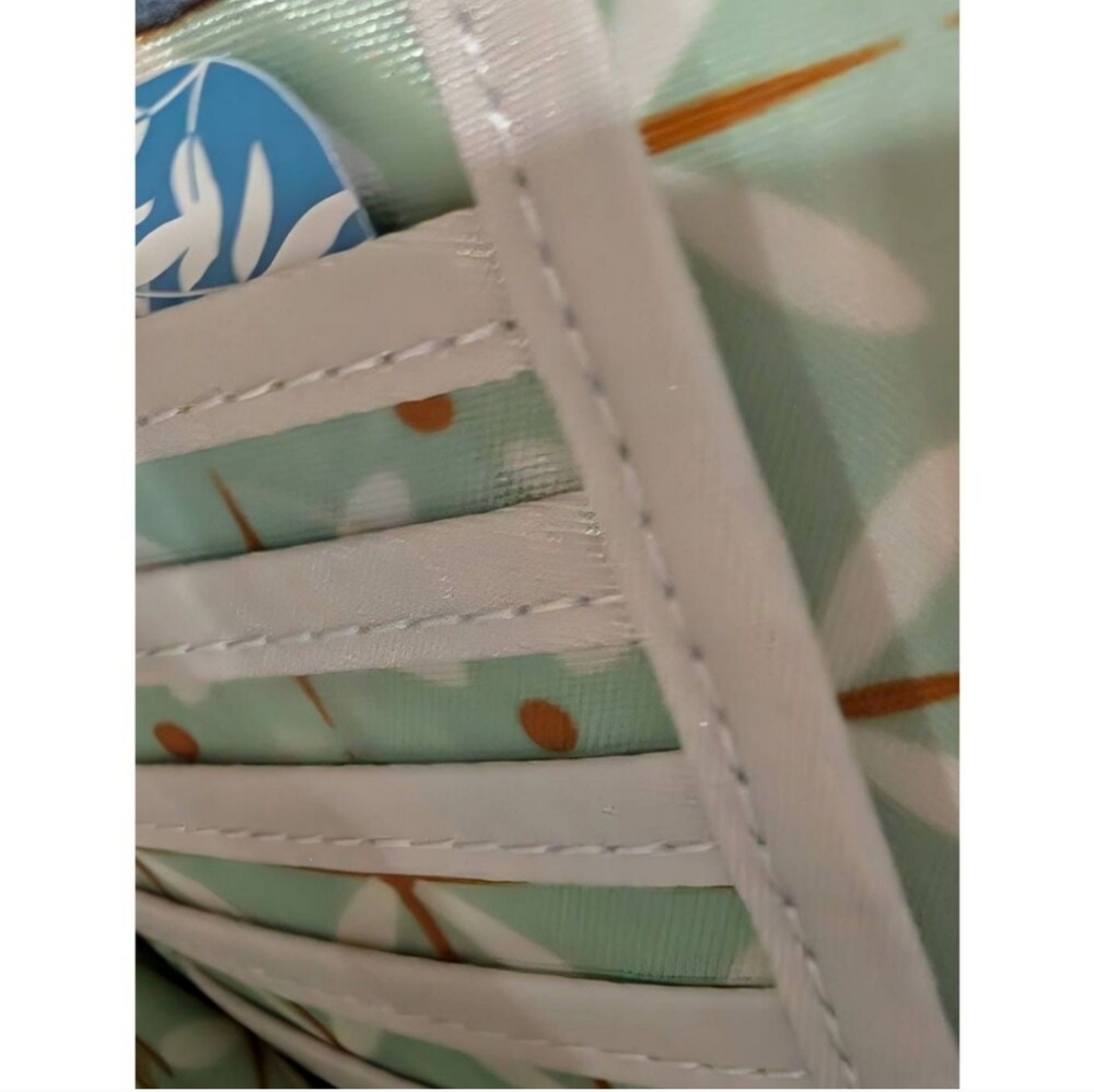 Lug Pike crossbody Phone RFID Card Wallet - Picture 4 of 4